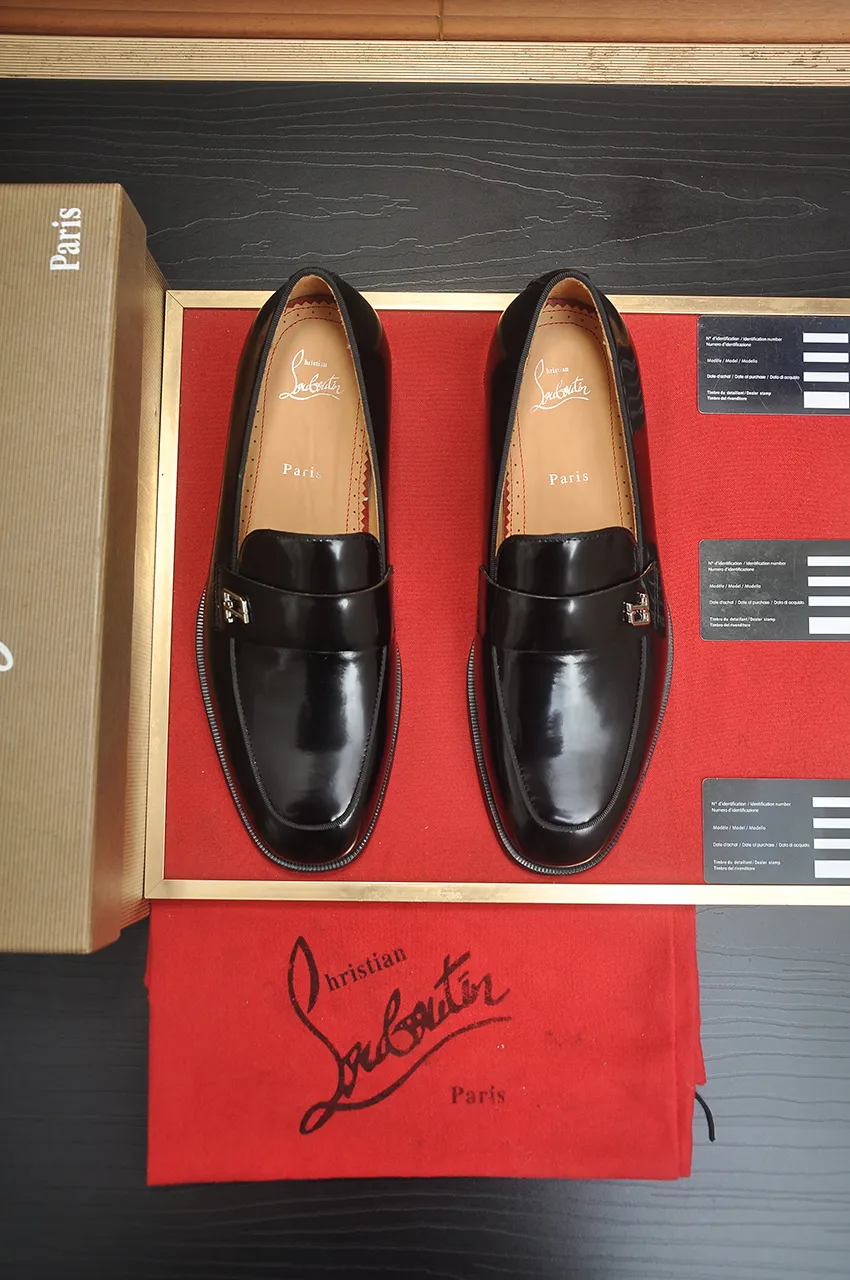 Men's shoes 💰620💶 [Chrstian Loubotin] Red-soled shoes 💋Original mold opening, the highest version on the market, purely handmade ➕Imported cowhide uppers, first-layer water-dyed cowhide lining! Original EU high-gloss outsole. 38 to 45 (45 customized)